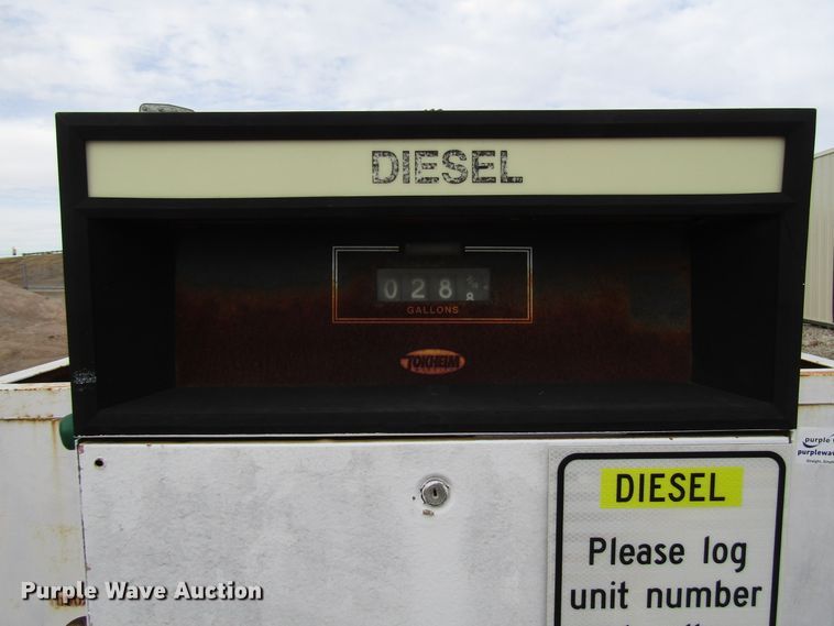 image for item DH8327 Fuel tank