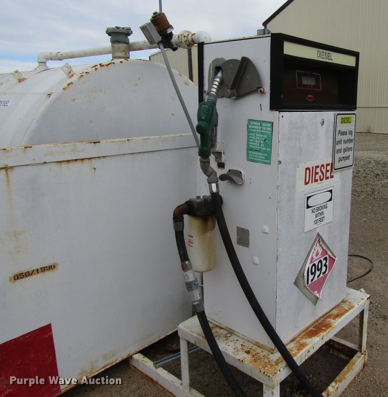 image for item DH8327 Fuel tank