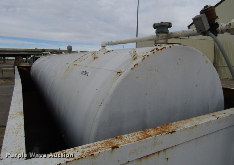 image for item DH8327 Fuel tank