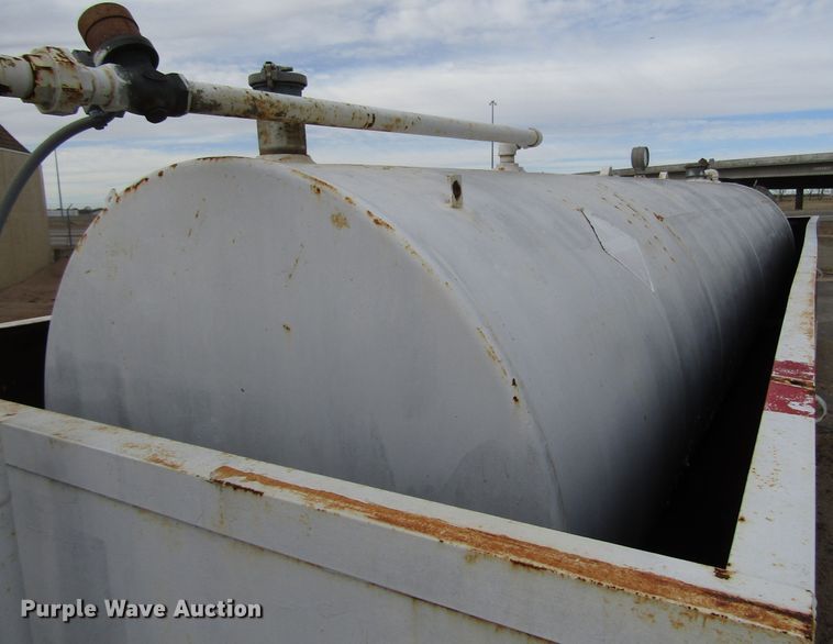 image for item DH8327 Fuel tank