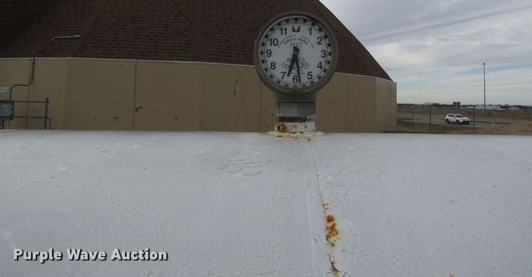 image for item DH8327 Fuel tank