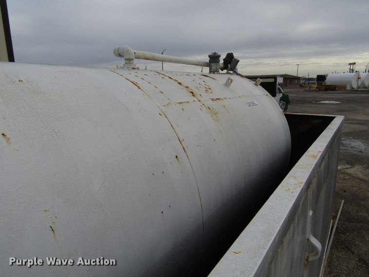 image for item DH8327 Fuel tank