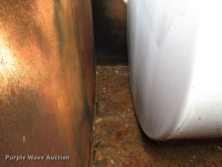 image for item DH8327 Fuel tank