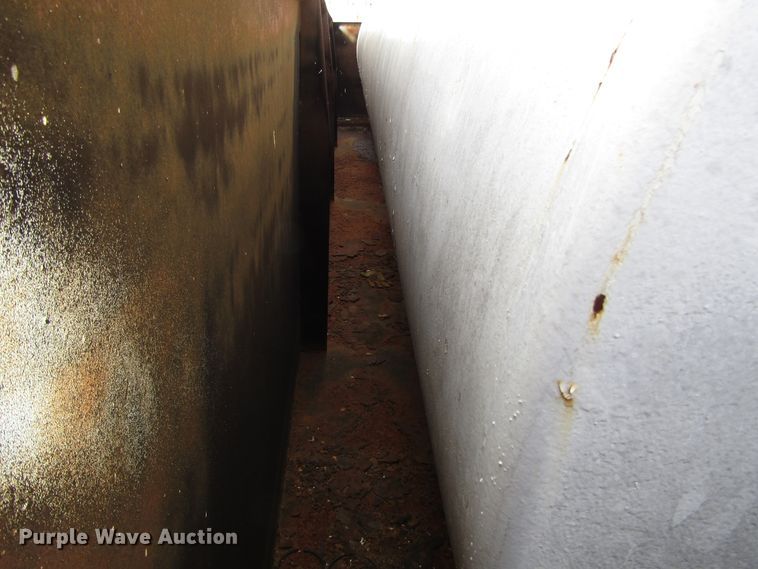 image for item DH8327 Fuel tank