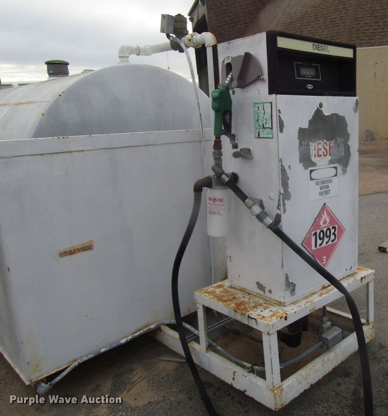 image for item DH8327 Fuel tank