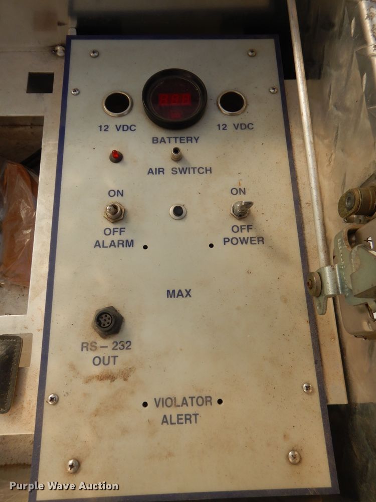 image for item DI9168 2003 Kustom Signals radar trailer