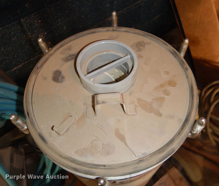 image for item DI9170 Pool equipment