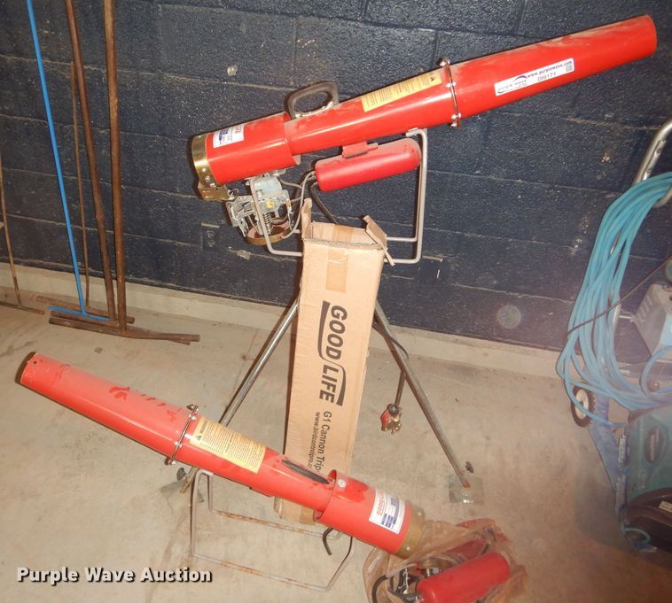 (2) Goodlife goose cannons in Overbrook, KS Item DI9171 sold Purple