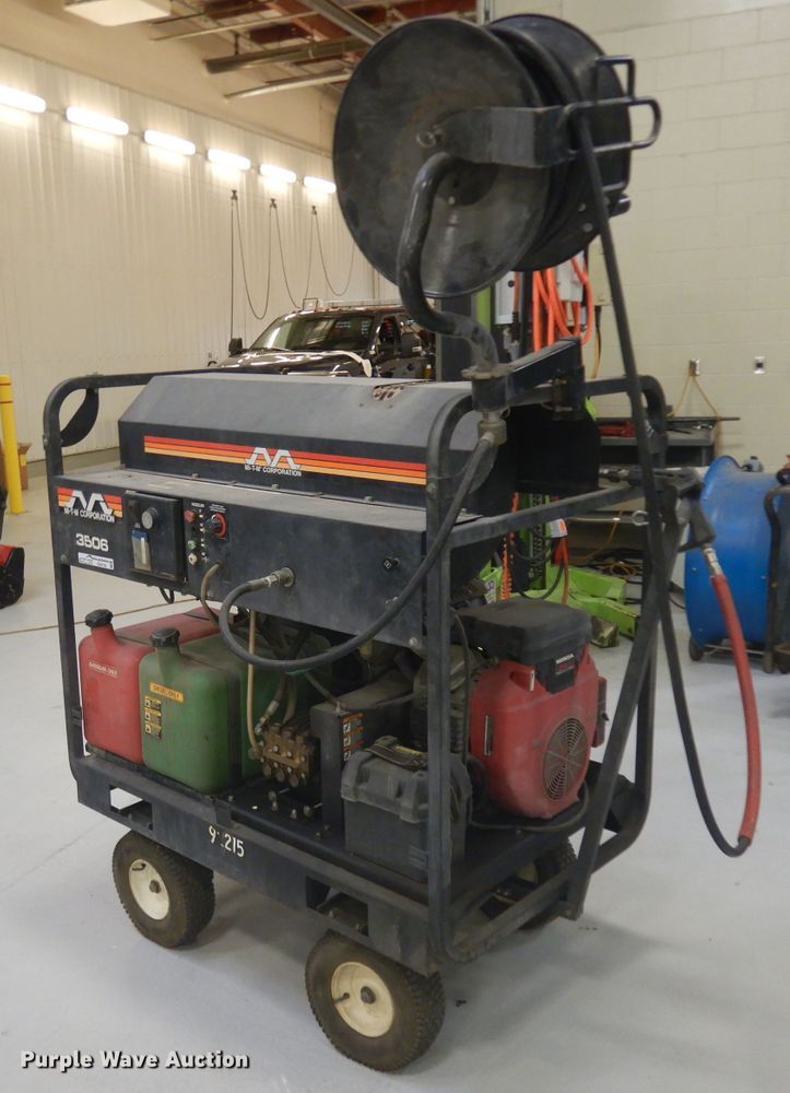 image for item ER9792 Mi-T-M 3506 hot pressure washer