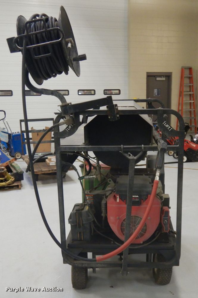 image for item ER9792 Mi-T-M 3506 hot pressure washer