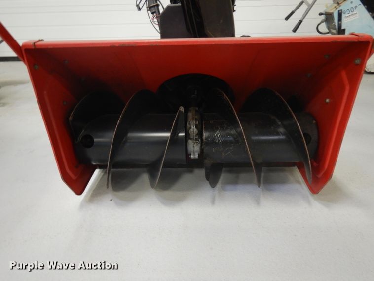 image for item ER9796 Toro Powershift 1132 snow blower