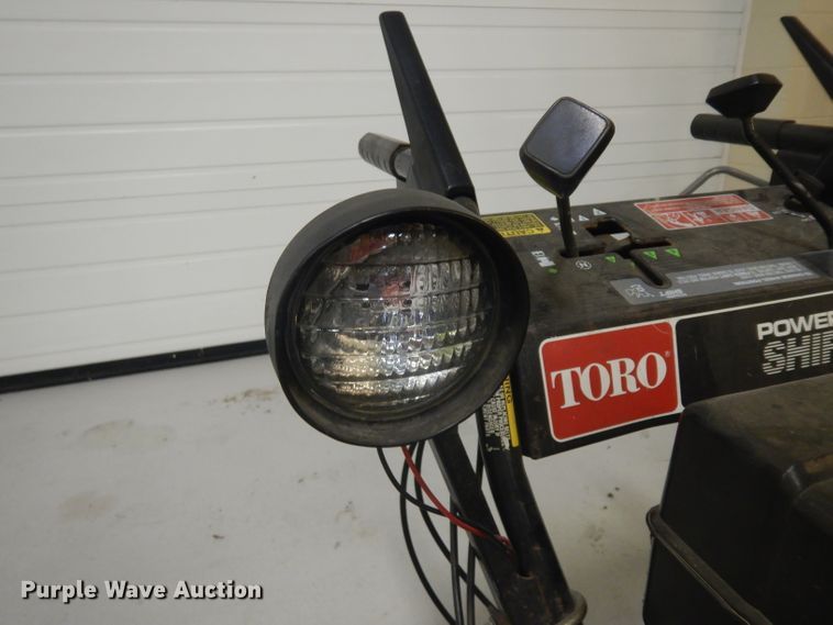 image for item ER9796 Toro Powershift 1132 snow blower