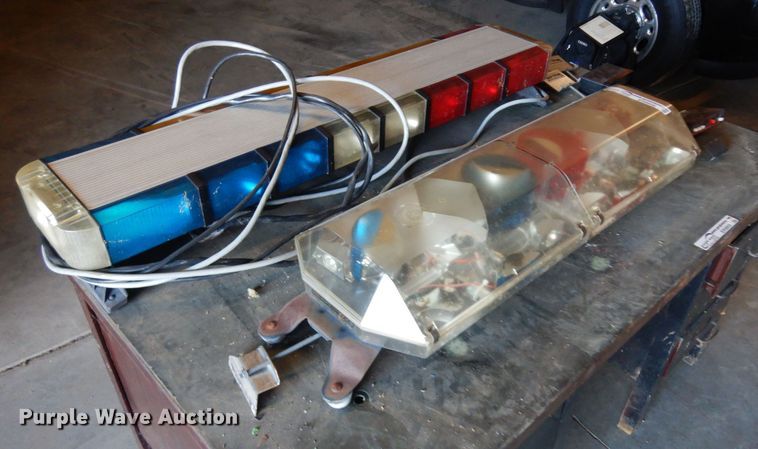 image for item ER9806 (2) light bars