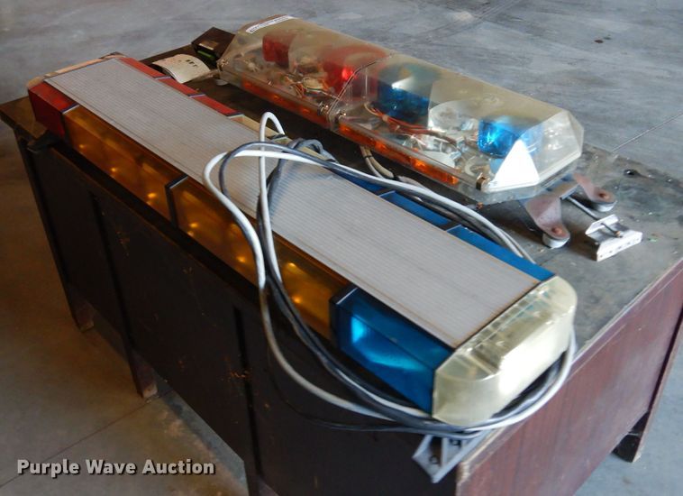 image for item ER9806 (2) light bars