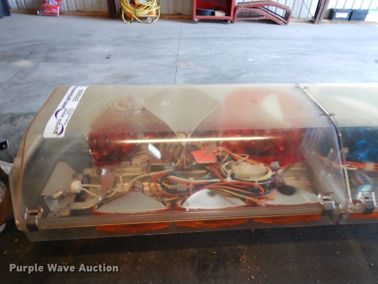 image for item ER9806 (2) light bars