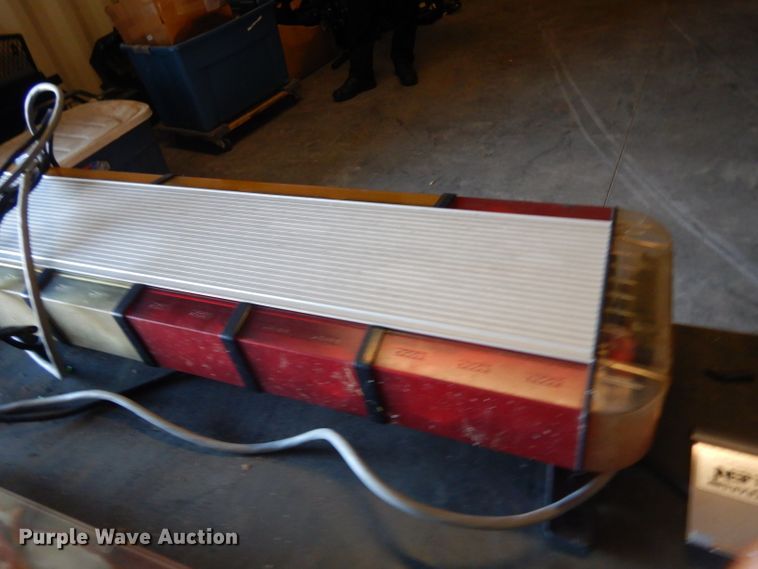 image for item ER9806 (2) light bars