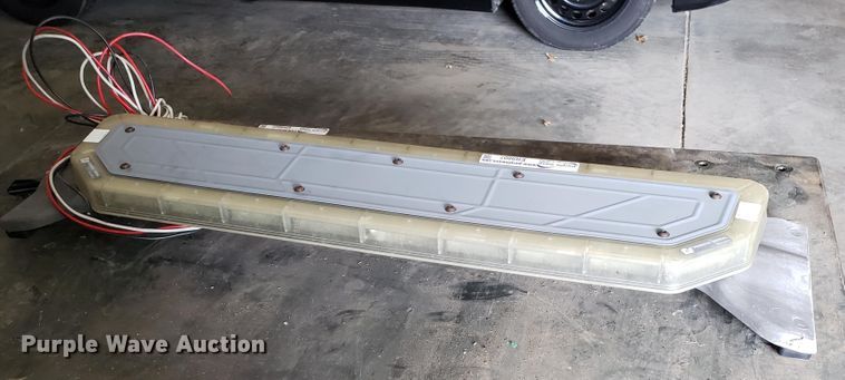 image for item ER9807 Federal Signal light bar