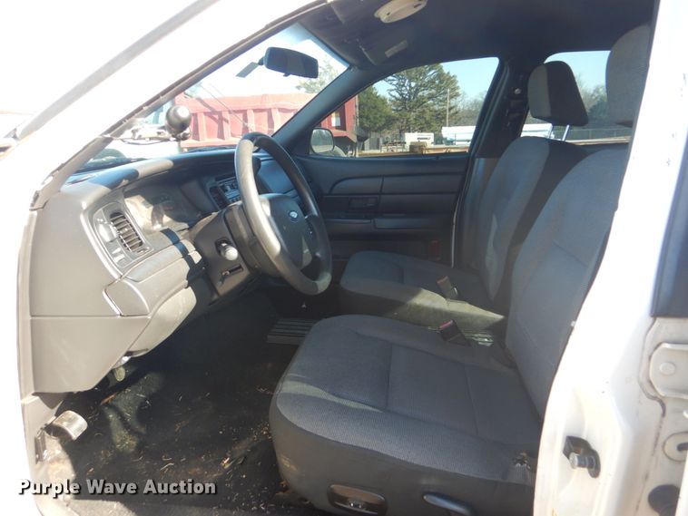 image for item FF9154 2007 Ford Crown Victoria Police Interceptor