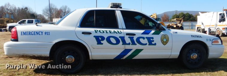 image for item FF9156 2011 Ford Crown Victoria Police Interceptor