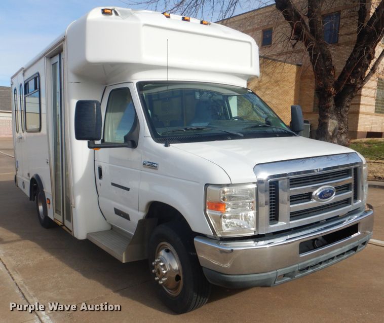 image for item FF9170 2012 Ford E350 Super Duty shuttle bus