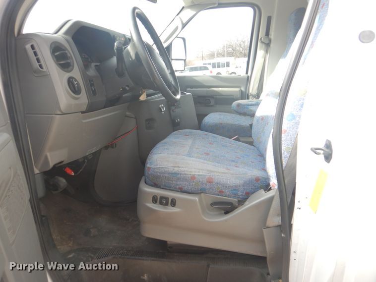 image for item FF9170 2012 Ford E350 Super Duty shuttle bus