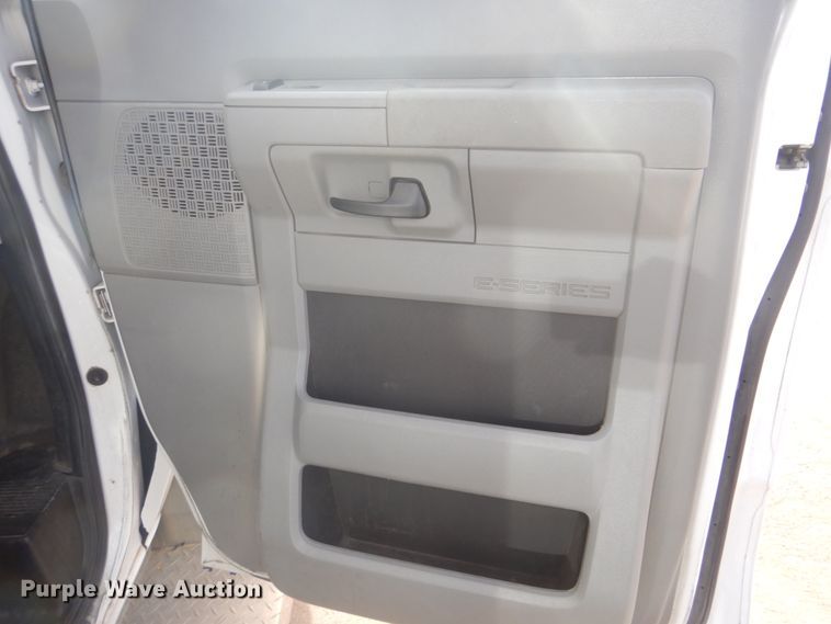 image for item FF9170 2012 Ford E350 Super Duty shuttle bus