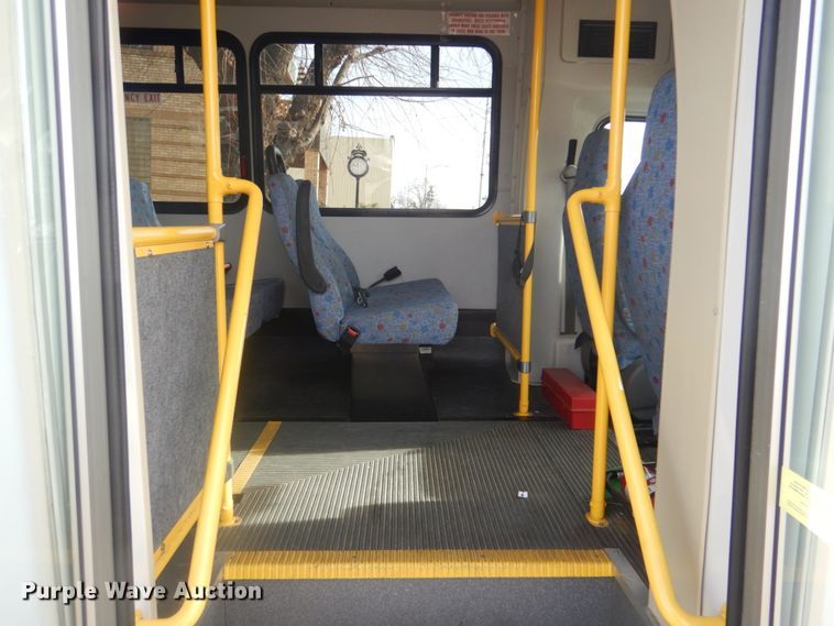 image for item FF9170 2012 Ford E350 Super Duty shuttle bus