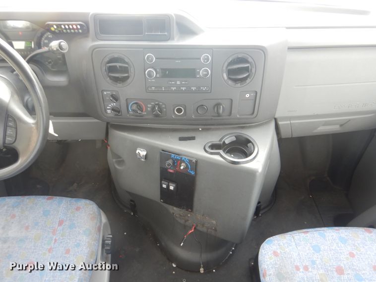 image for item FF9170 2012 Ford E350 Super Duty shuttle bus