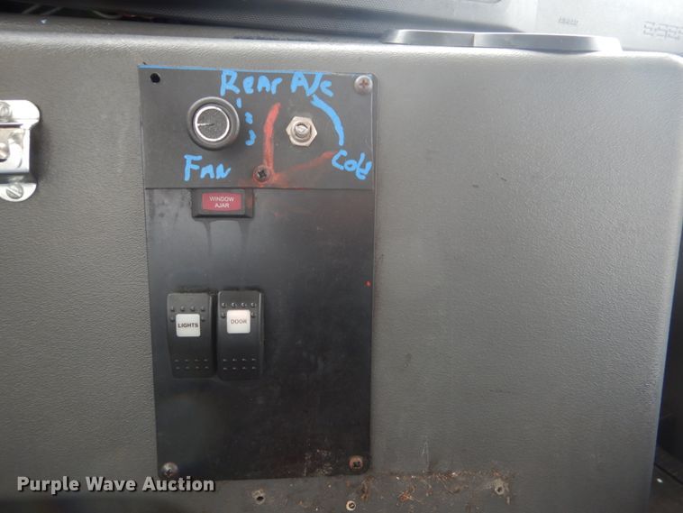 image for item FF9170 2012 Ford E350 Super Duty shuttle bus