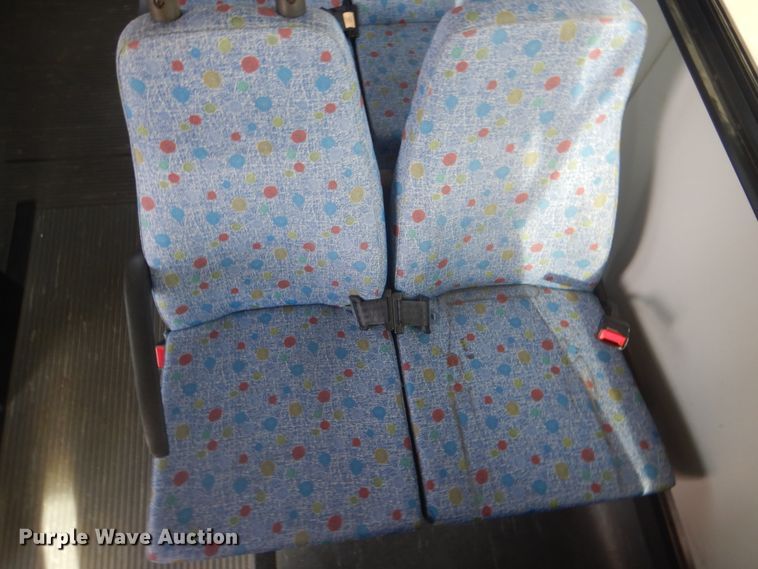 image for item FF9170 2012 Ford E350 Super Duty shuttle bus