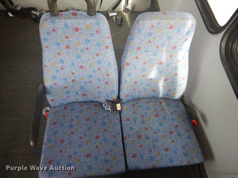 image for item FF9170 2012 Ford E350 Super Duty shuttle bus