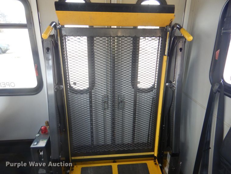 image for item FF9170 2012 Ford E350 Super Duty shuttle bus