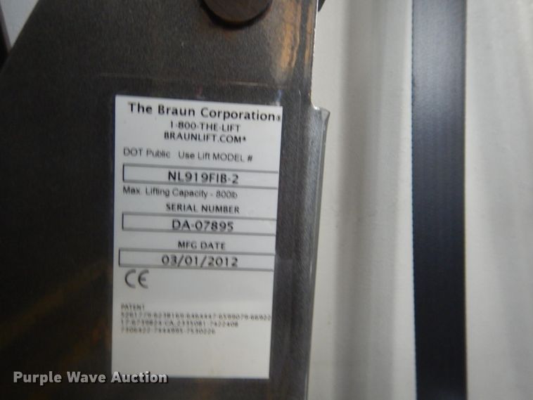 image for item FF9170 2012 Ford E350 Super Duty shuttle bus