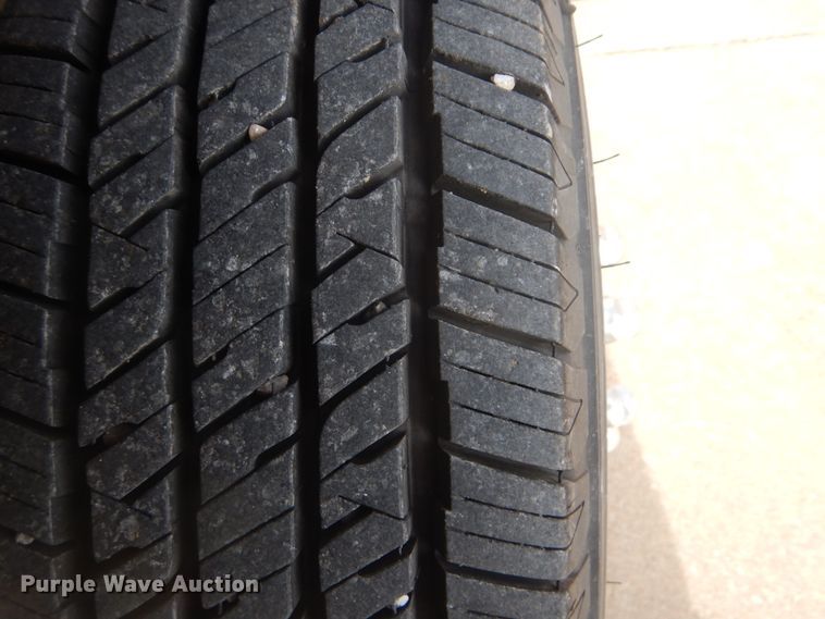 image for item FF9170 2012 Ford E350 Super Duty shuttle bus