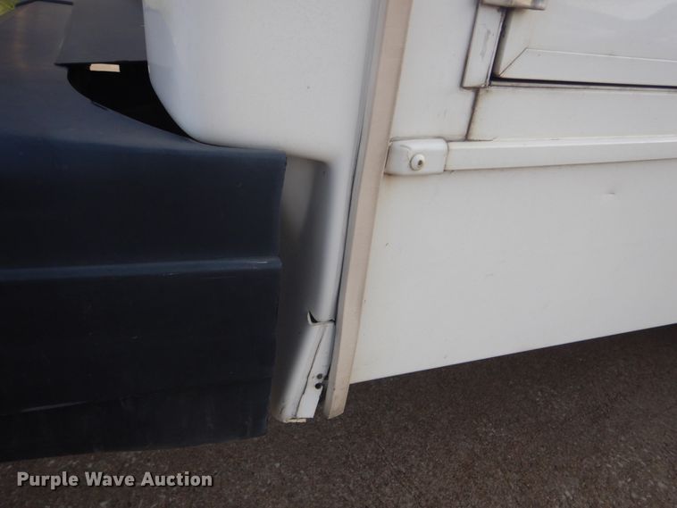 image for item FF9170 2012 Ford E350 Super Duty shuttle bus