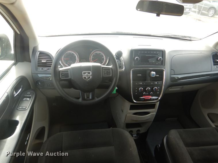 image for item FF9174 2015 Dodge Grand Caravan handicap accessible van