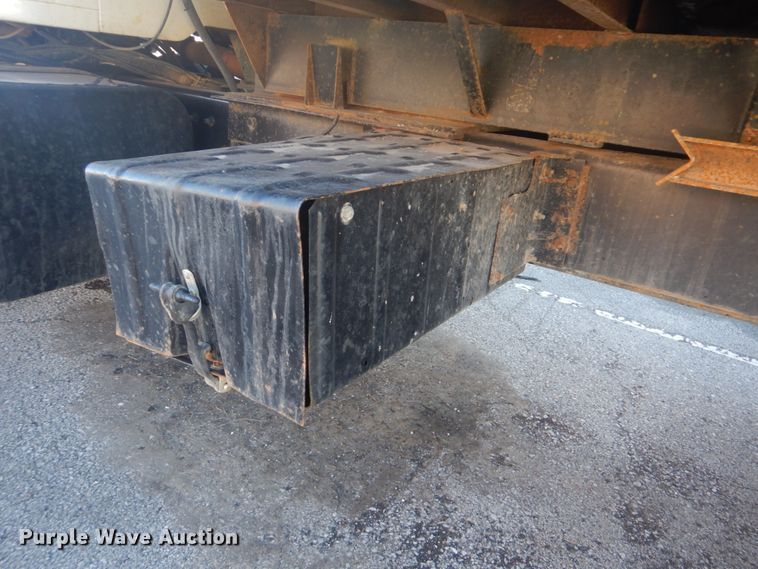 image for item FF9193 2001 International 2554 dump truck