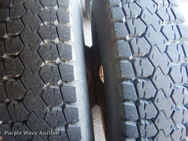 image for item FF9193 2001 International 2554 dump truck