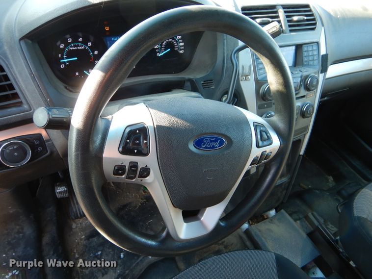 image for item FG9925 2013 Ford Explorer Police SUV