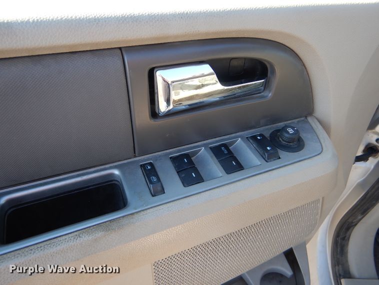 image for item FG9926 2010 Ford Expedition SUV