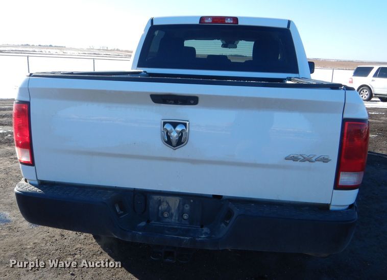 image for item FG9928 2015 Dodge Ram 1500 Crew Cab pickup truck