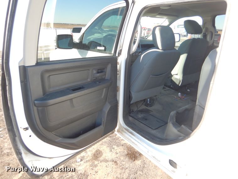 image for item FG9928 2015 Dodge Ram 1500 Crew Cab pickup truck