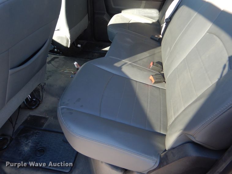 image for item FG9928 2015 Dodge Ram 1500 Crew Cab pickup truck