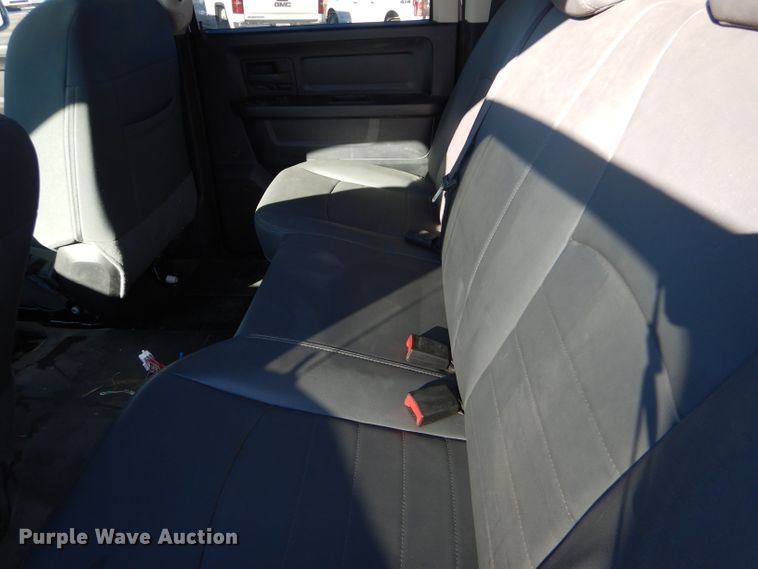 image for item FG9928 2015 Dodge Ram 1500 Crew Cab pickup truck