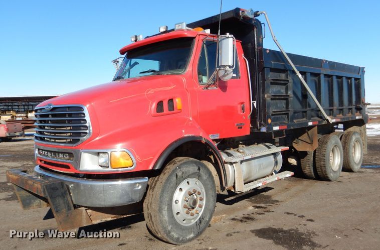 image for item FG9934 2005 Sterling L-Line dump truck
