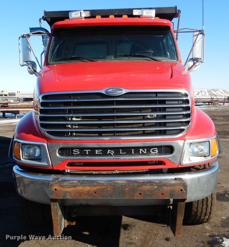 image for item FG9934 2005 Sterling L-Line dump truck