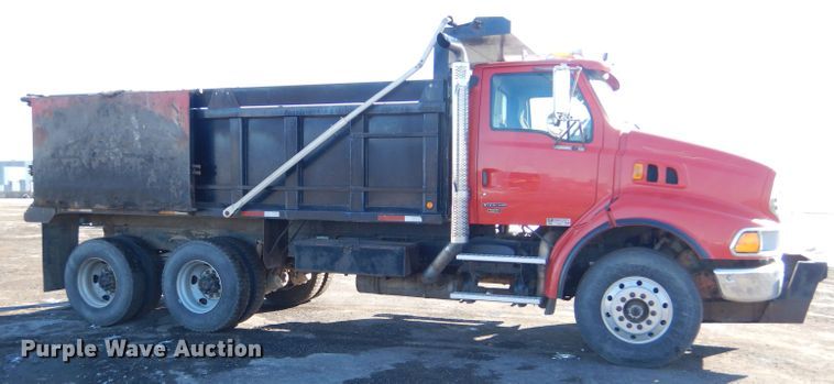 image for item FG9934 2005 Sterling L-Line dump truck