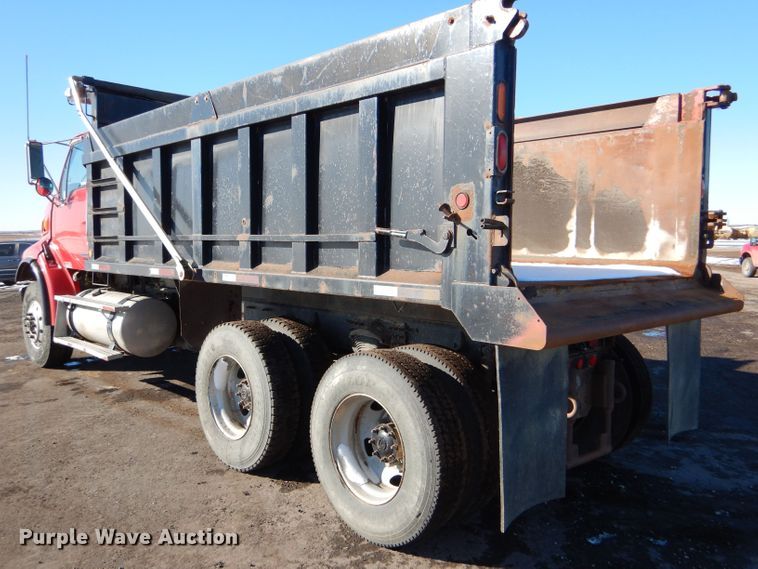 image for item FG9934 2005 Sterling L-Line dump truck