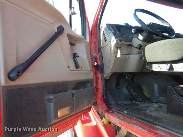 image for item FG9934 2005 Sterling L-Line dump truck