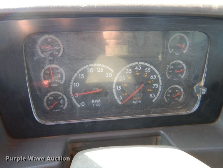 image for item FG9934 2005 Sterling L-Line dump truck